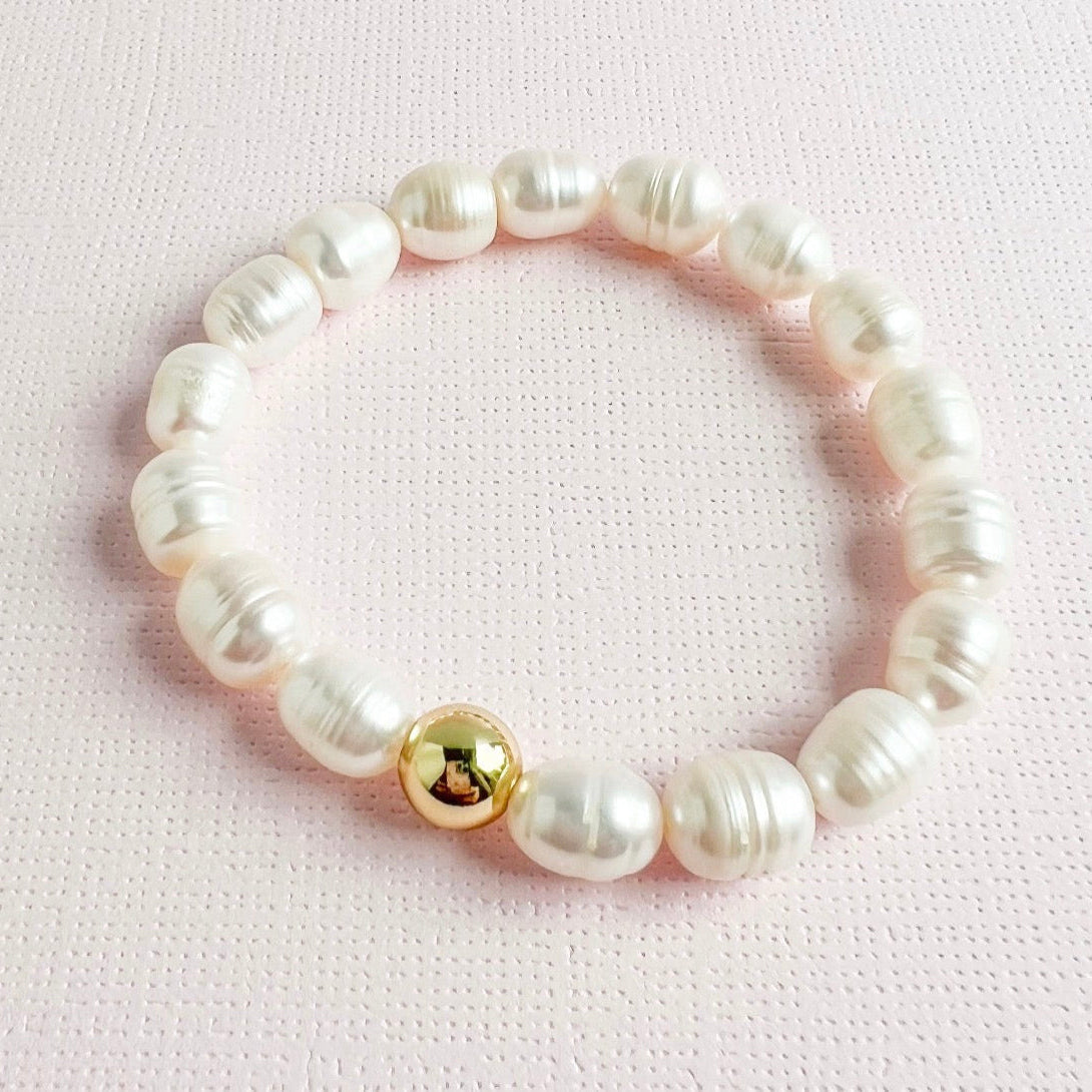 Chunky pearl bracelet
